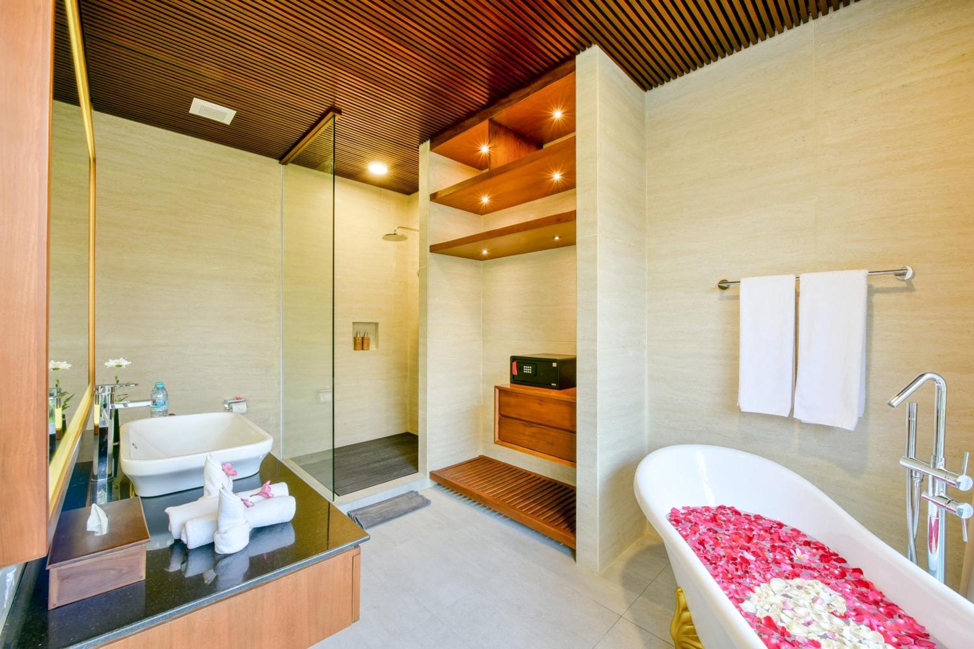 Del Cielo Villa Seminyak Номер фото